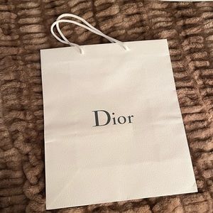 🎉BRAND NEW large Dior shopping bag